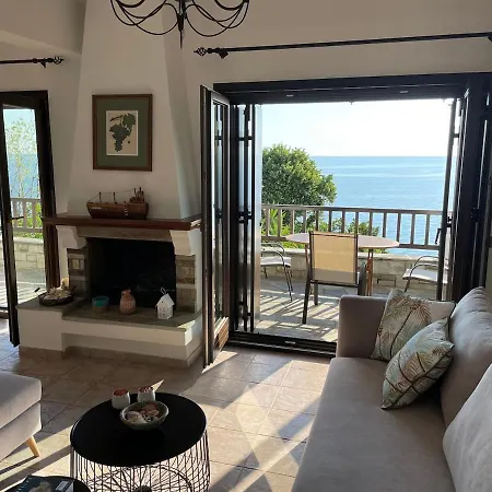 Just Renovated Seaside 80 Meters From The Sea *